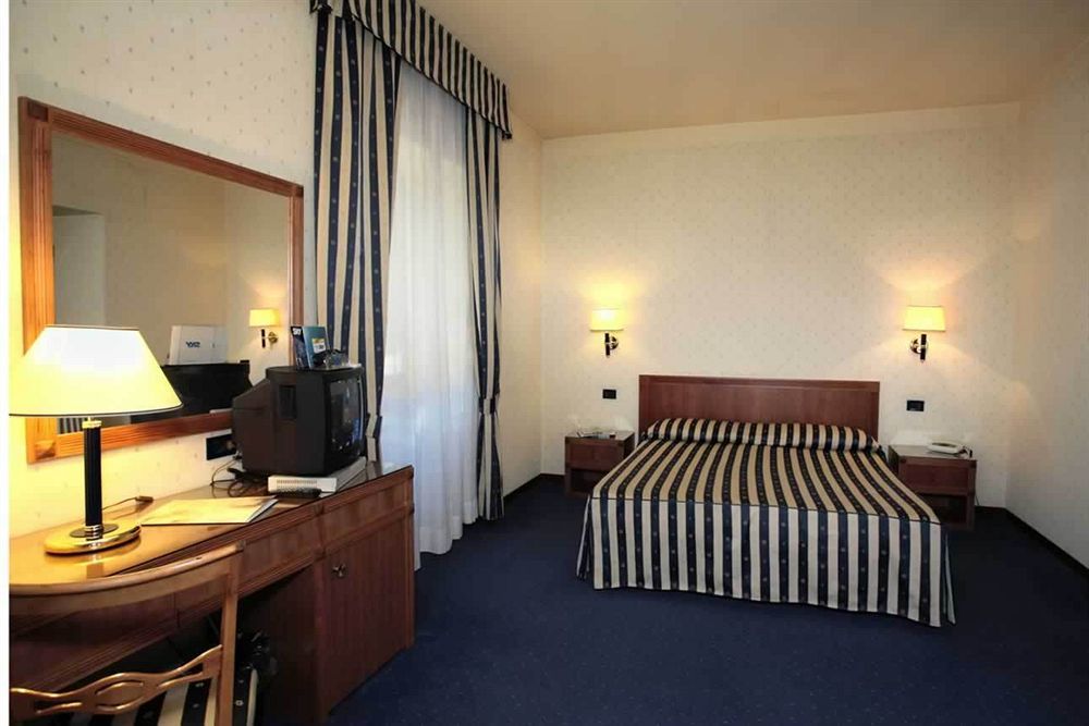 Hotel De Paris Terni Exterior photo